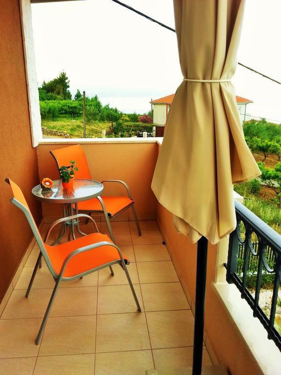 Apartment Smile Podstrana Exterior photo